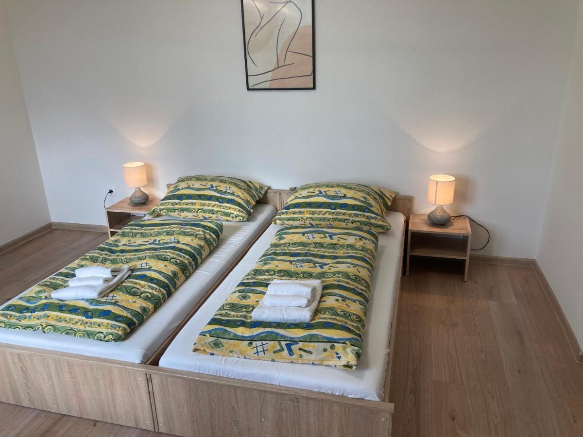 Apartmany Pod Radhostem Rožnov pod Radhoštěm Exteriör bild